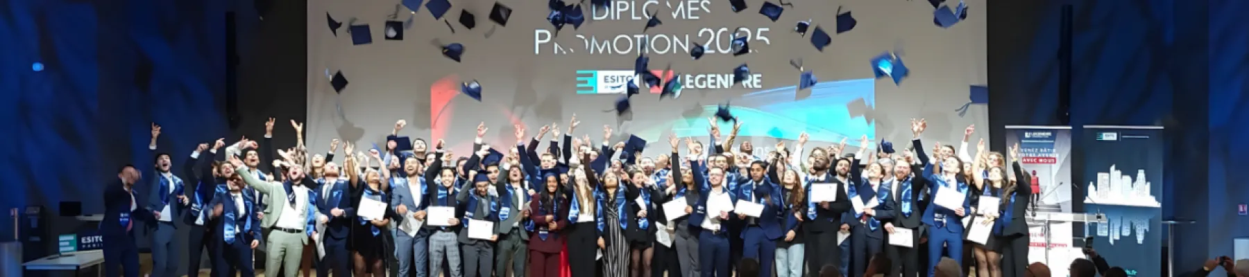 | CÉRÉMONIE DE REMISE DES DIPLÔMES : UN...